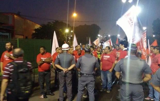 csm protesto intersindical usiminas6 Carlos Nogueira