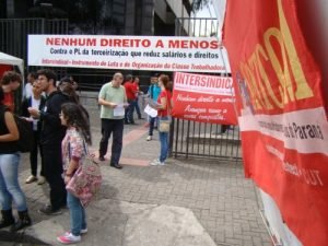 Panfletagem nos Correios PR